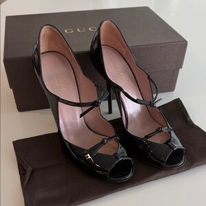 Gucci Black Patent Leather Peep-Toe Heels 8.5